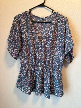 Floral Peplum V-Neck Women’s Top - Navy with Pink & White Flowers